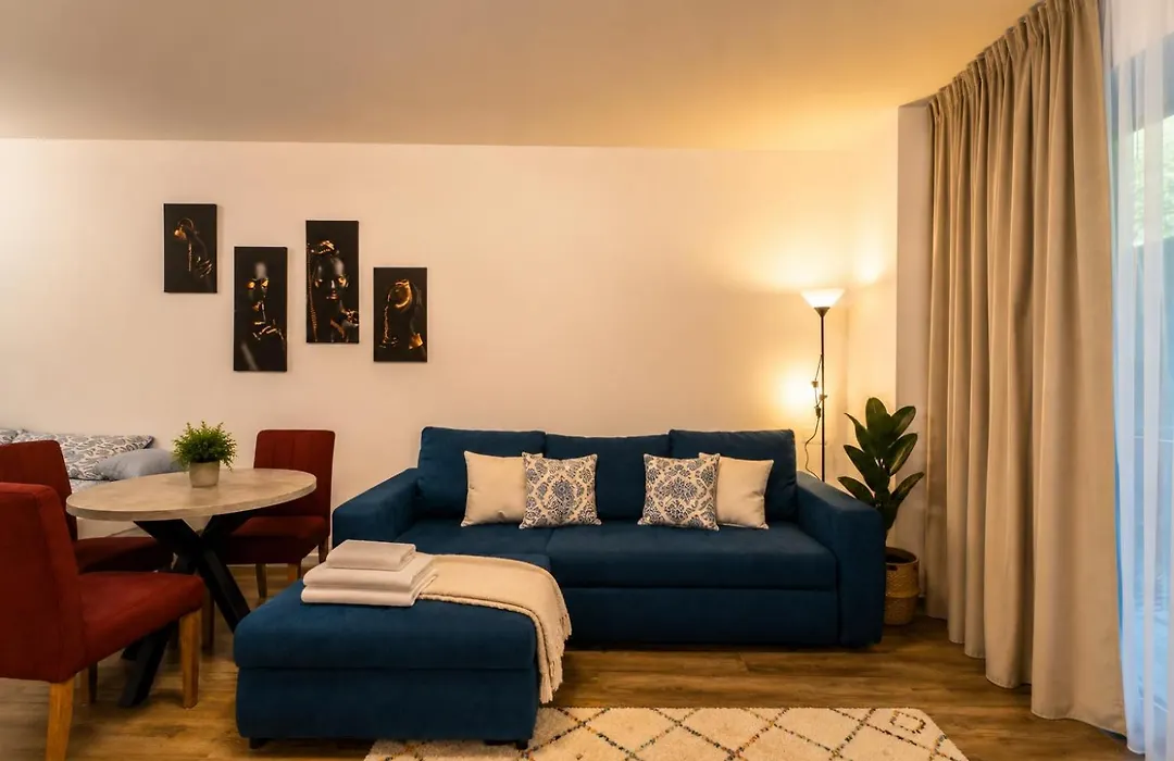 Wise Nest Studio With Pool And Spa-1