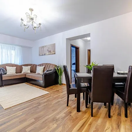 Mikras Luxury Apartment-3