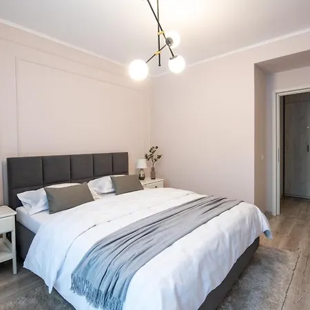 Snowdrop Apartment-3