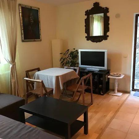 Lovely & Cozy Apartment-2
