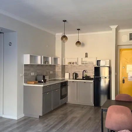 Sara Apart Belleview-2