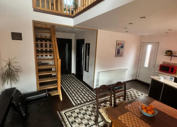 River Apartment Sinaia