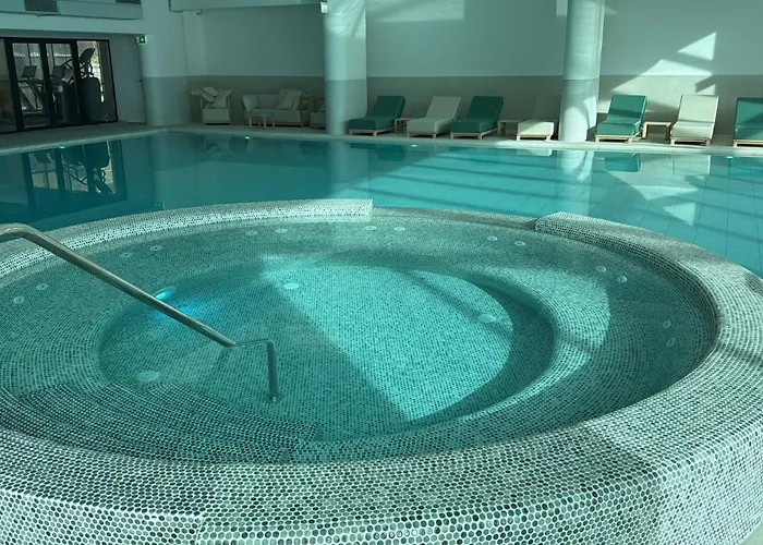 Eliss Studio Sinaia - Spa Si Piscina Contra Cost