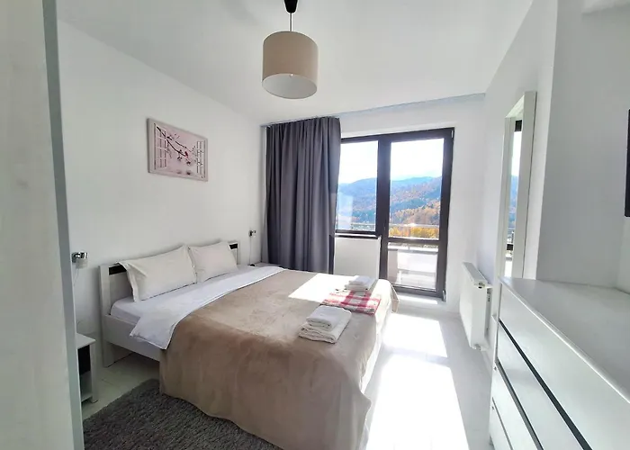 Colina Blossom Retreat - Private Parking And Balcony Sinaia